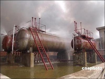 江苏一SMS无纺布厂发生火灾 火势及时被控制幸未造成人员伤亡